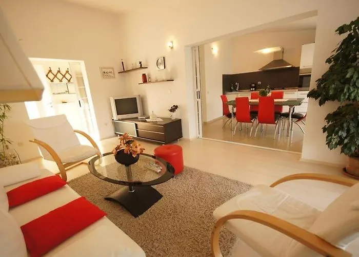 Apartments Viganj