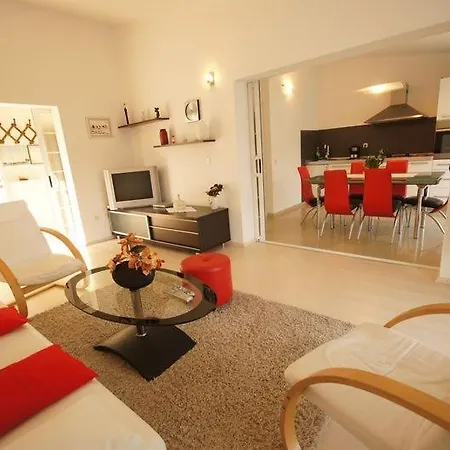 Apartments Viganj